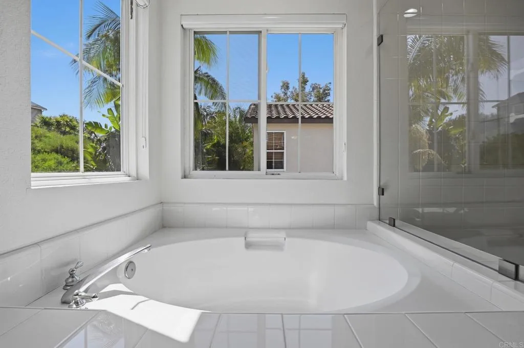 https://cdn.realtyfeed.com/cdn/127/306744790/61c849a07ea7753b7f596abd30284fb1.webp