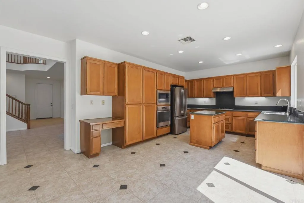 https://cdn.realtyfeed.com/cdn/127/306744790/a4fb8da60f14fd664d9938cad53b10fb.webp