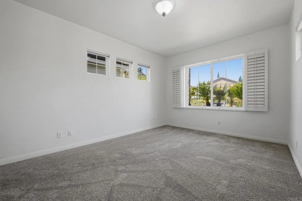 https://cdn.realtyfeed.com/cdn/127/306744790/bbf21adf40bc67c146aaab89d0b97652.webp