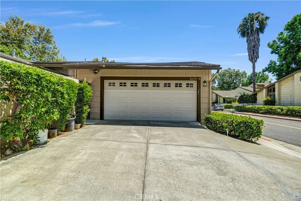 2616 N Tustin Avenue Unit A, Santa Ana, CA 92705 - Photo 5 of 48, Santa Ana, CA