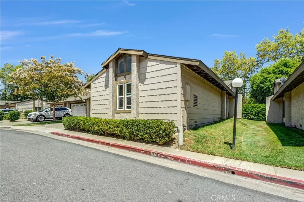 2616 N Tustin Avenue Unit A, Santa Ana, CA 92705 - Photo 4 of 48, Santa Ana, CA