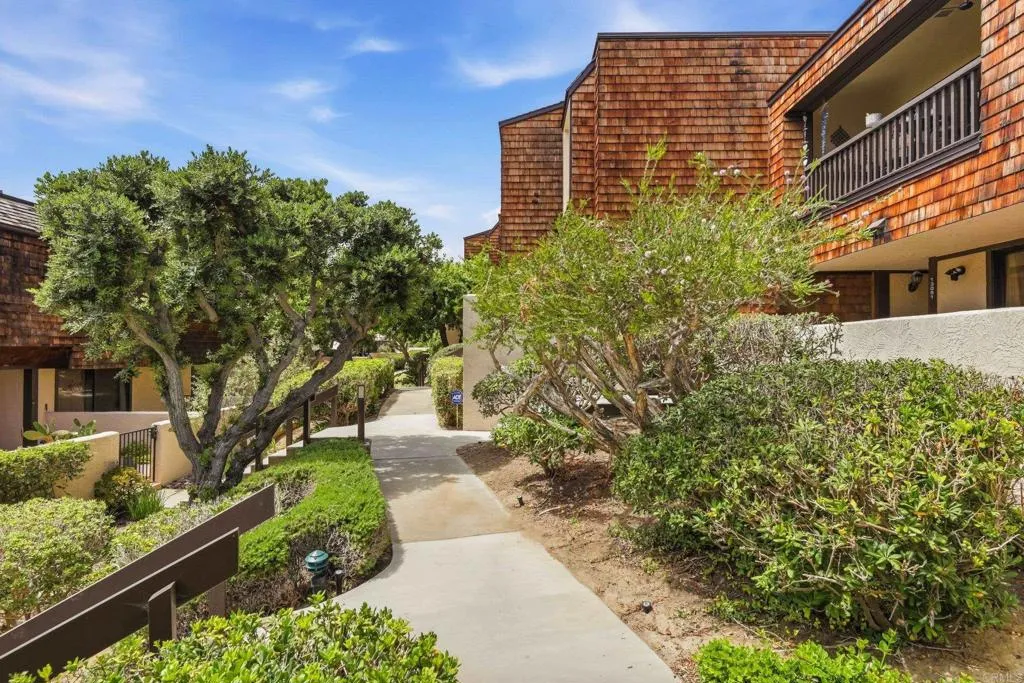 https://cdn.realtyfeed.com/cdn/127/306744924/023e2c5507e32f6f792f0f89d6346413.webp