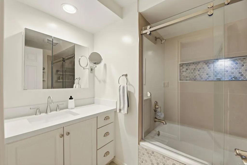 https://cdn.realtyfeed.com/cdn/127/306744924/a041cdad55a4df1e9cf424a08431a488.webp