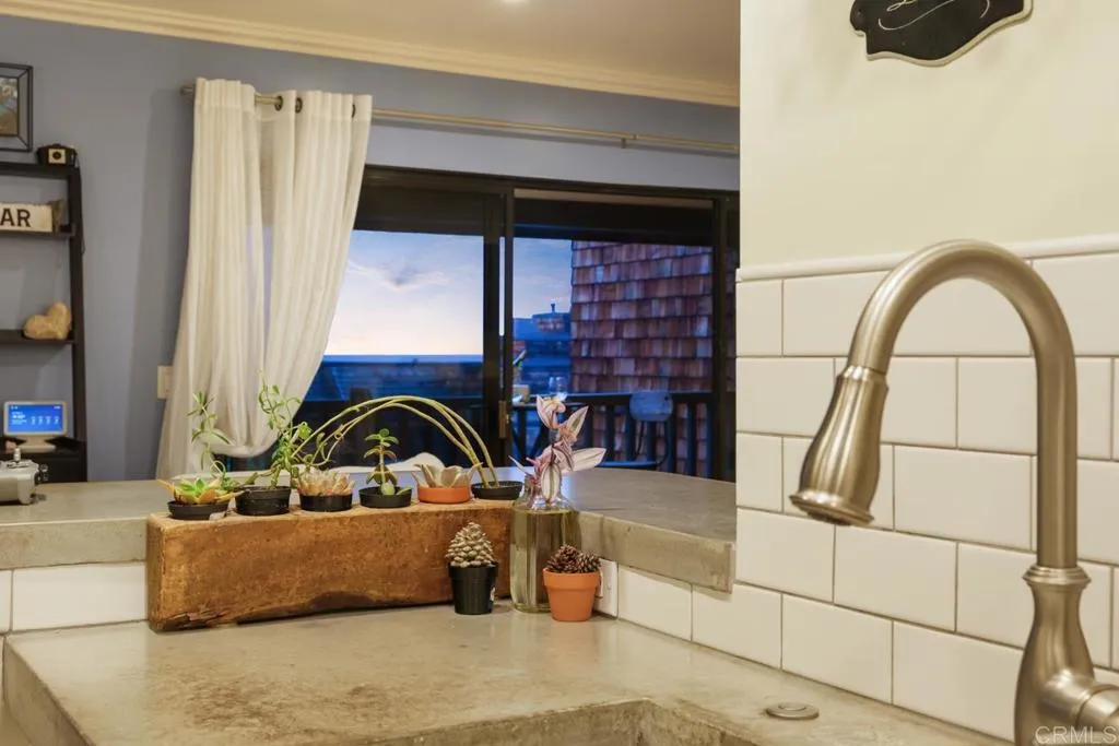https://cdn.realtyfeed.com/cdn/127/306744924/ab2d8957399c334a65cd06905f55989c.webp