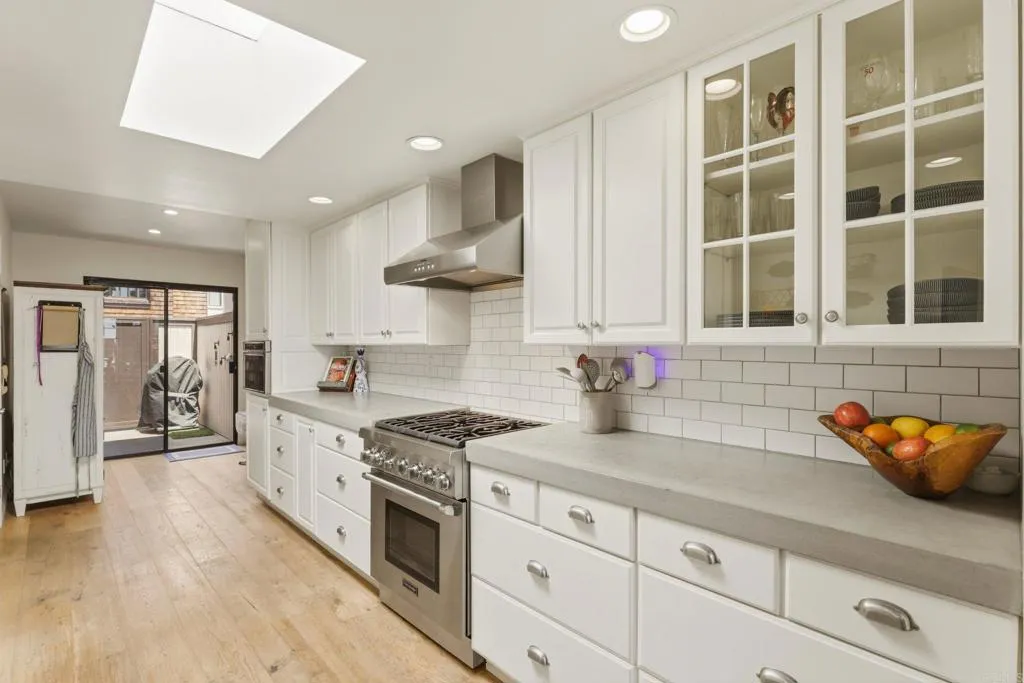 https://cdn.realtyfeed.com/cdn/127/306744924/c91e7e2fb250d993cf4dd8a6db741c03.webp
