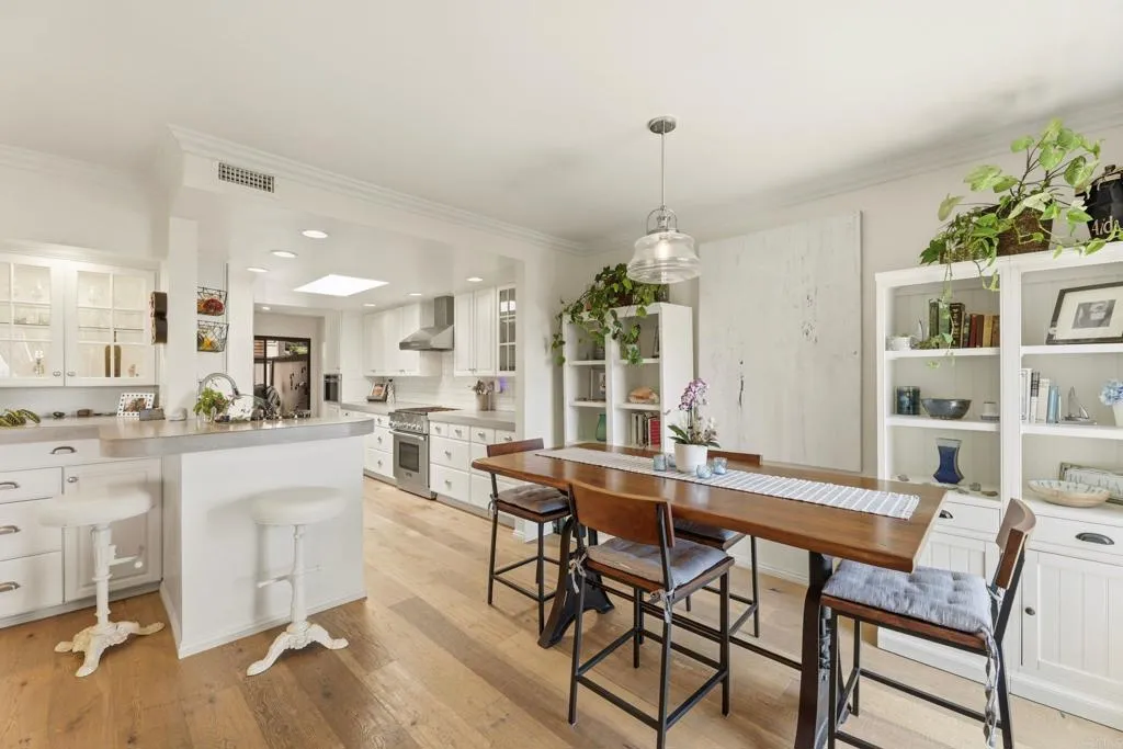 https://cdn.realtyfeed.com/cdn/127/306744924/d08e7a22df8851d989532bc0d7e7030b.webp