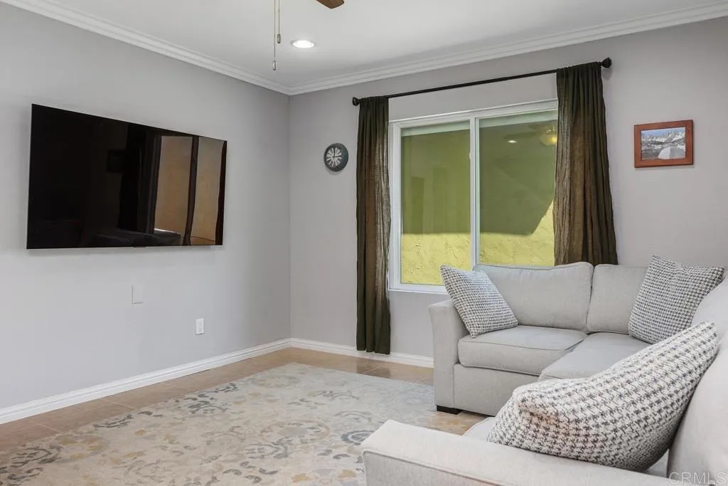 https://cdn.realtyfeed.com/cdn/127/306744976/1f2ff98d28cb18c2dc1c158edd865414.webp