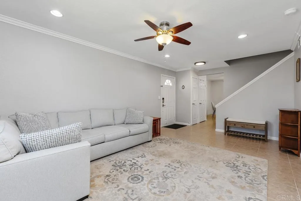 https://cdn.realtyfeed.com/cdn/127/306744976/1f40e455972d81ee193f1ac94bf94047.webp
