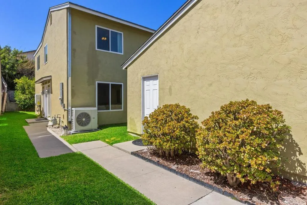 https://cdn.realtyfeed.com/cdn/127/306744976/4a047dacb52aa1c48959b3118e73aff2.webp