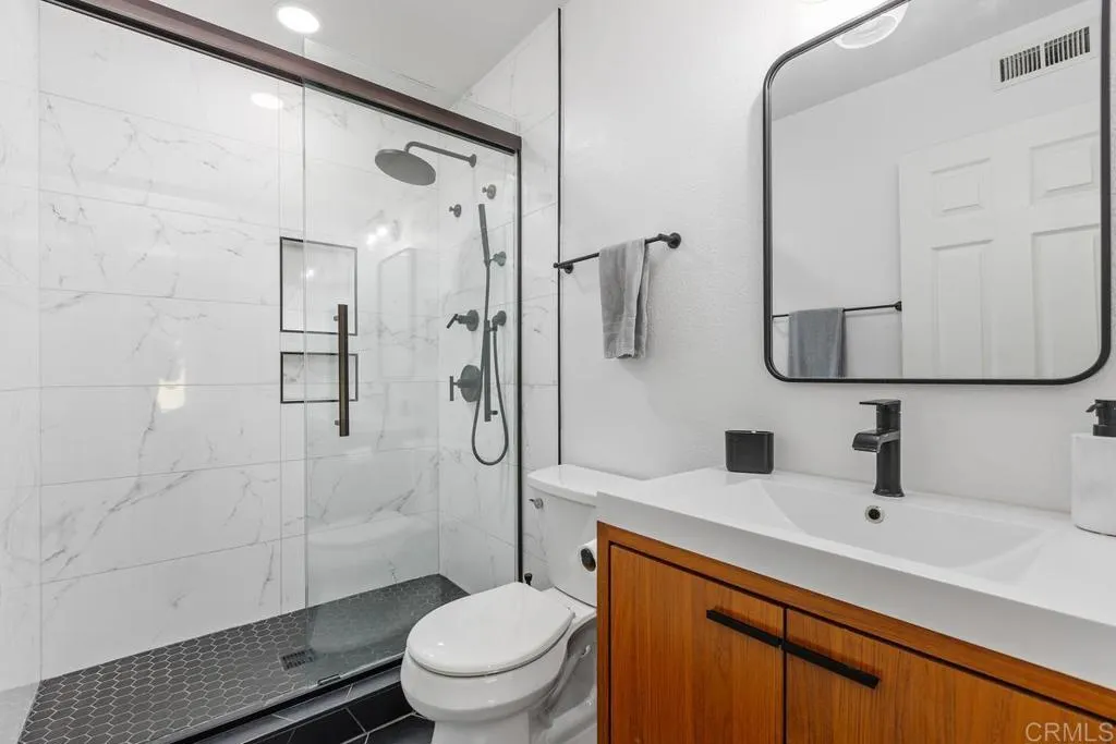 https://cdn.realtyfeed.com/cdn/127/306744976/bf72452aa6b9a549730ccf10d4af79ec.webp