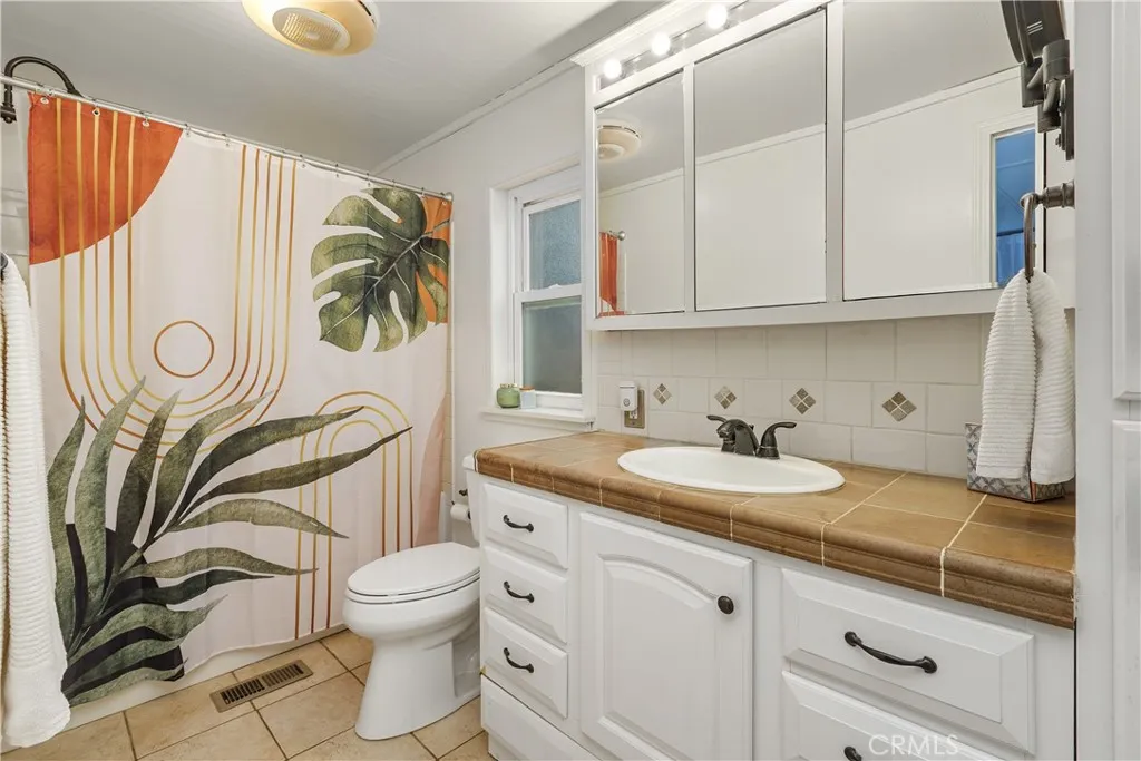 https://cdn.realtyfeed.com/cdn/127/306745168/79ca19feb0f9e123255baf55b4c8b8e3.webp