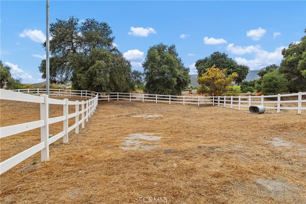 https://cdn.realtyfeed.com/cdn/127/306745168/7b52b1a308ad04e94830e634653b8ebc.webp