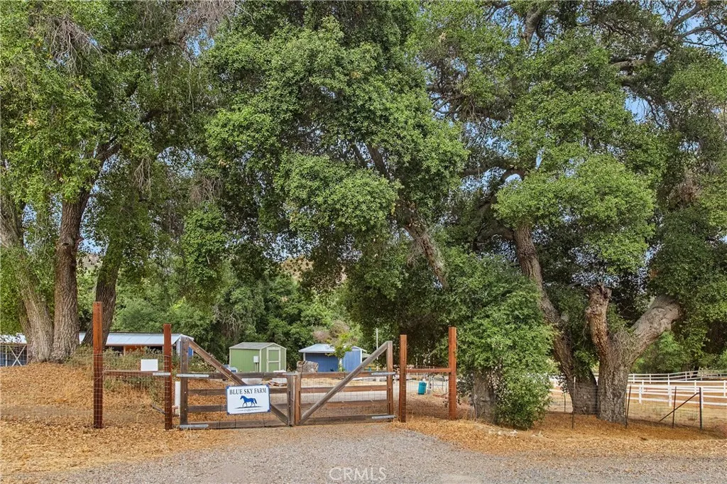 https://cdn.realtyfeed.com/cdn/127/306745168/d0faa460f2e119ed3bb97030c4d9223b.webp