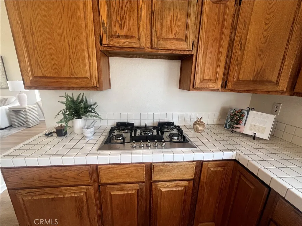 https://cdn.realtyfeed.com/cdn/127/306745213/c3dd940597d31e4863ac83c0054ae83e.webp