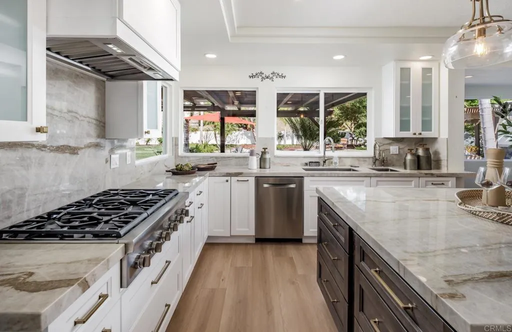 https://cdn.realtyfeed.com/cdn/127/306745239/3b18f16b5c7b7bc4590bd3b26179f55e.webp