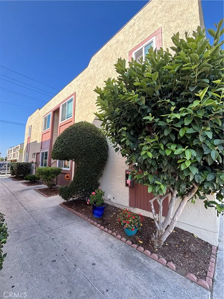 1610 W Civic Center, Santa Ana, CA 92703 - Photo 2 of 10, Santa Ana, CA