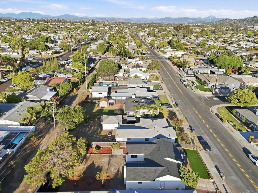 https://cdn.realtyfeed.com/cdn/127/306745301/a8cbfdd4f41327dd00b61a34e2d769c3.webp