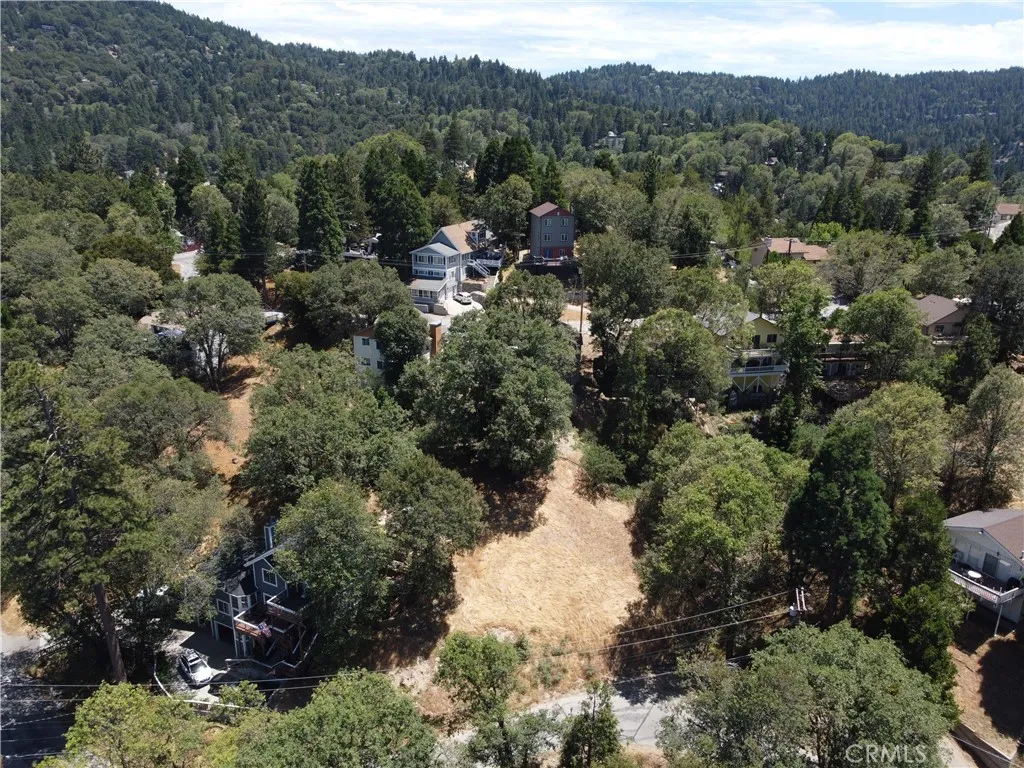 Crestline, CA 92325