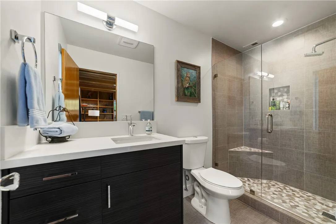 https://cdn.realtyfeed.com/cdn/127/306745357/10c4ce43a3360e242895b0614a3722ab.webp