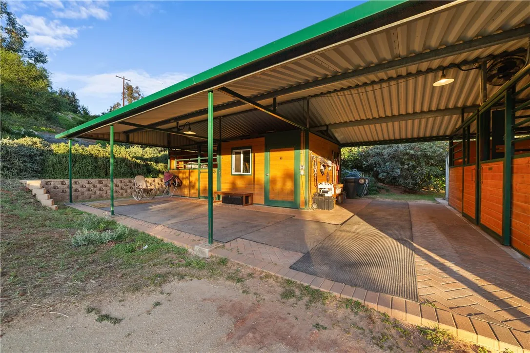 https://cdn.realtyfeed.com/cdn/127/306745357/339035dd95a80cfadfb1eef66270a3d6.webp