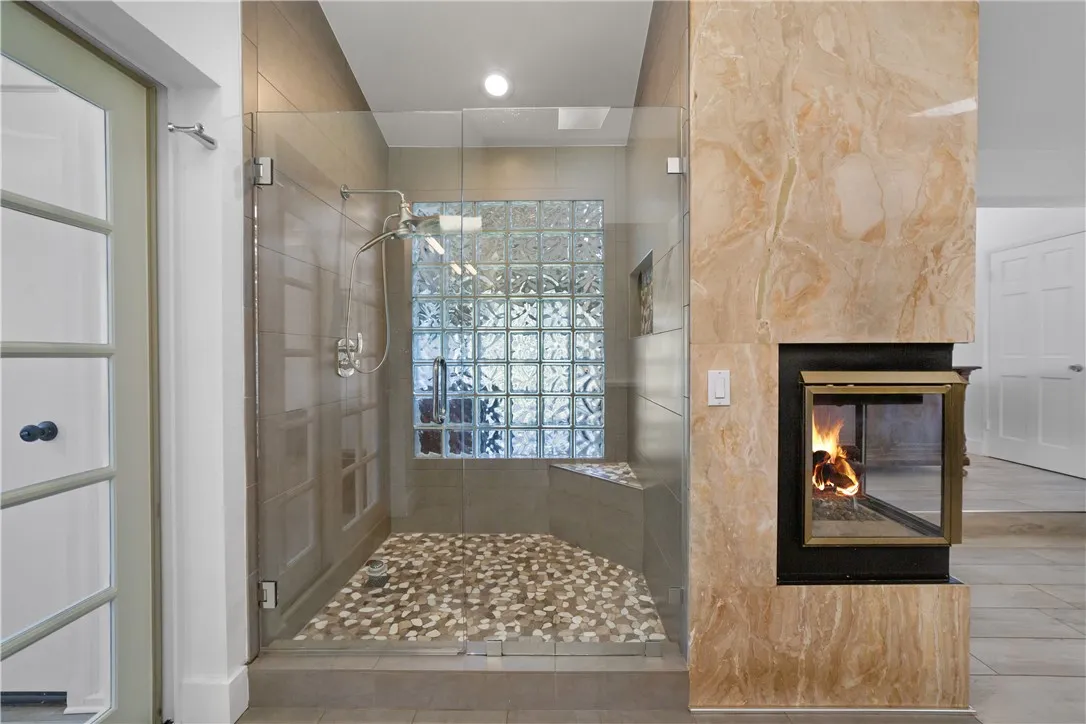 https://cdn.realtyfeed.com/cdn/127/306745357/48f6a1385a3b8f95eeb043390dc9b953.webp