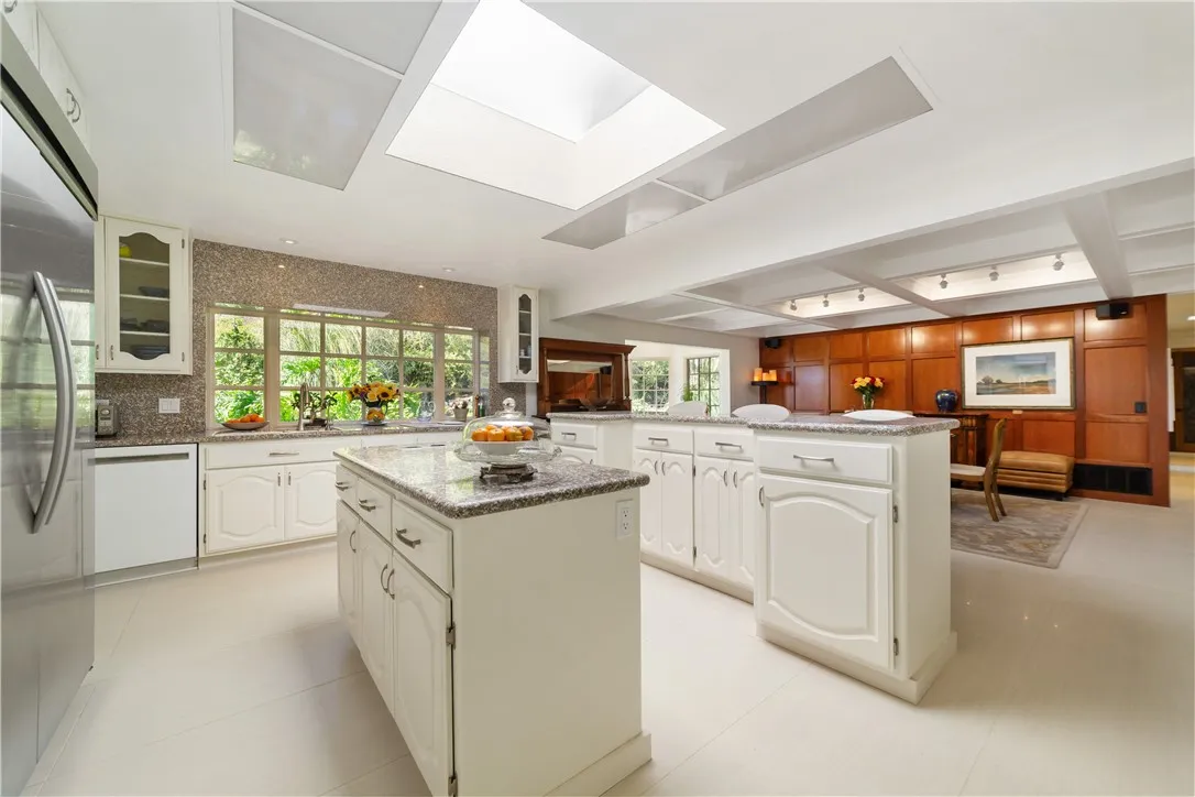 https://cdn.realtyfeed.com/cdn/127/306745357/8e16cf466f784cc847b56d848b0b36c6.webp