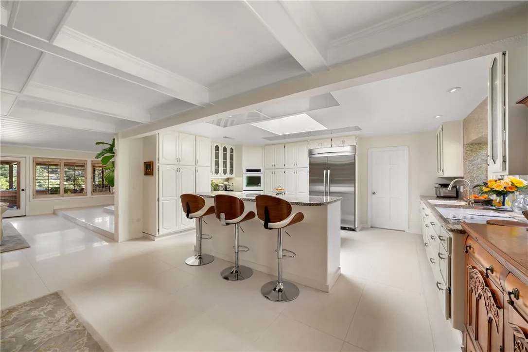 https://cdn.realtyfeed.com/cdn/127/306745357/a6405897e96ba8f022748a861356875f.webp