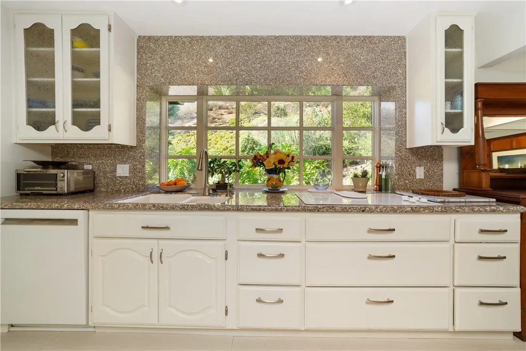 https://cdn.realtyfeed.com/cdn/127/306745357/efde53e8698e34cf15d31bb3cd0932e6.webp