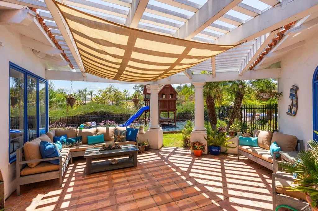 https://cdn.realtyfeed.com/cdn/127/306745375/494c98f7df42c3f5d00a26d0018a8b49.webp