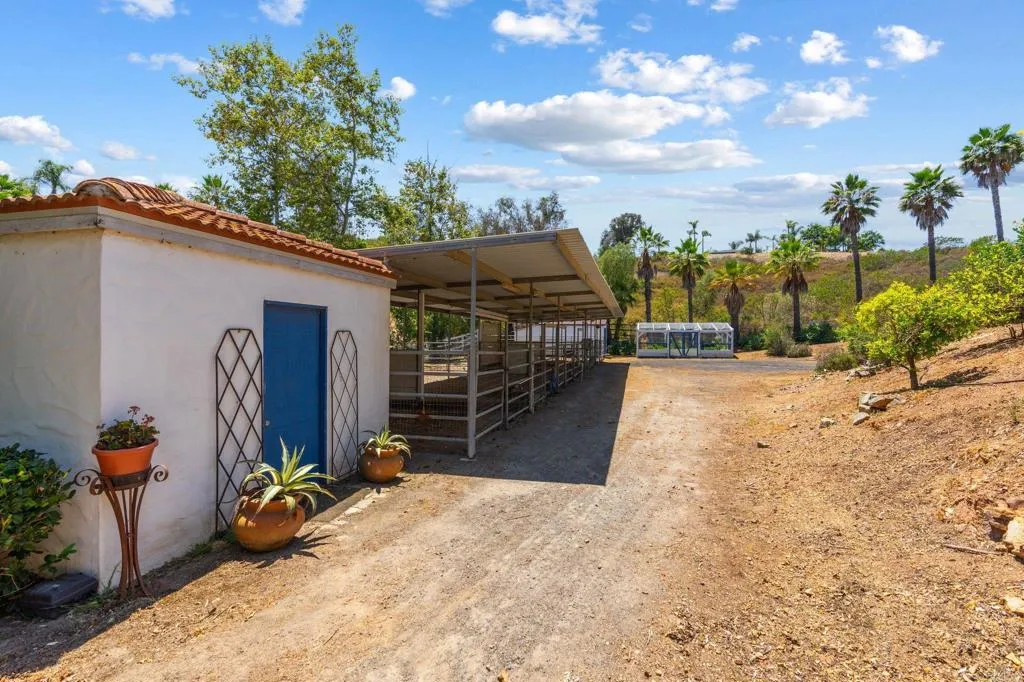 https://cdn.realtyfeed.com/cdn/127/306745375/544baf7888fbcee06c6479404c80f9c3.webp