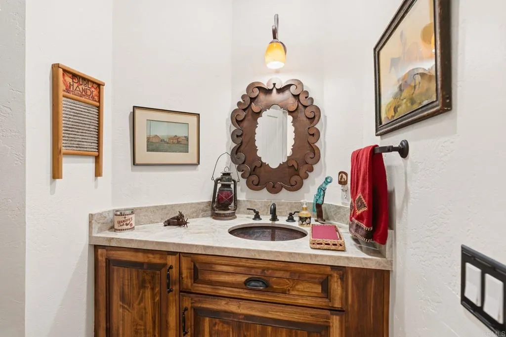 https://cdn.realtyfeed.com/cdn/127/306745375/d568aa941f51c027190ae786ae9ffdd6.webp