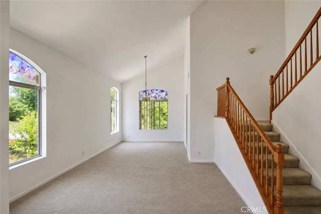https://cdn.realtyfeed.com/cdn/127/306745387/8dd614f33f9ec4791d3087d80dfb0cec.webp