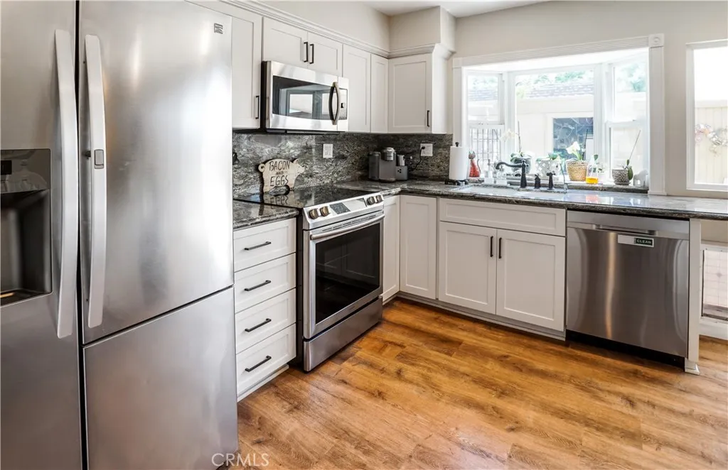 18195 Canyon Court, Fountain Valley, CA 92708 - Photo 4 of 21, Fountain Valley, CA