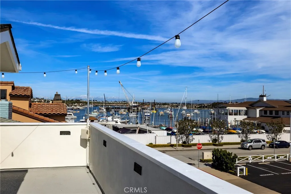 203 8th St, Newport Beach, CA 92661 - Photo 4 of 13, Newport Beach, CA
