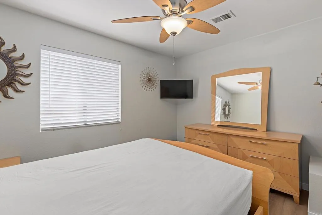 https://cdn.realtyfeed.com/cdn/127/306745501/0c52389ed2f4194296c4a30faed35099.webp