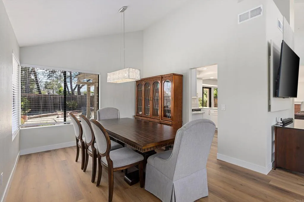 https://cdn.realtyfeed.com/cdn/127/306745501/597cec5da2a46000a0b6b7d0b02a3f95.webp
