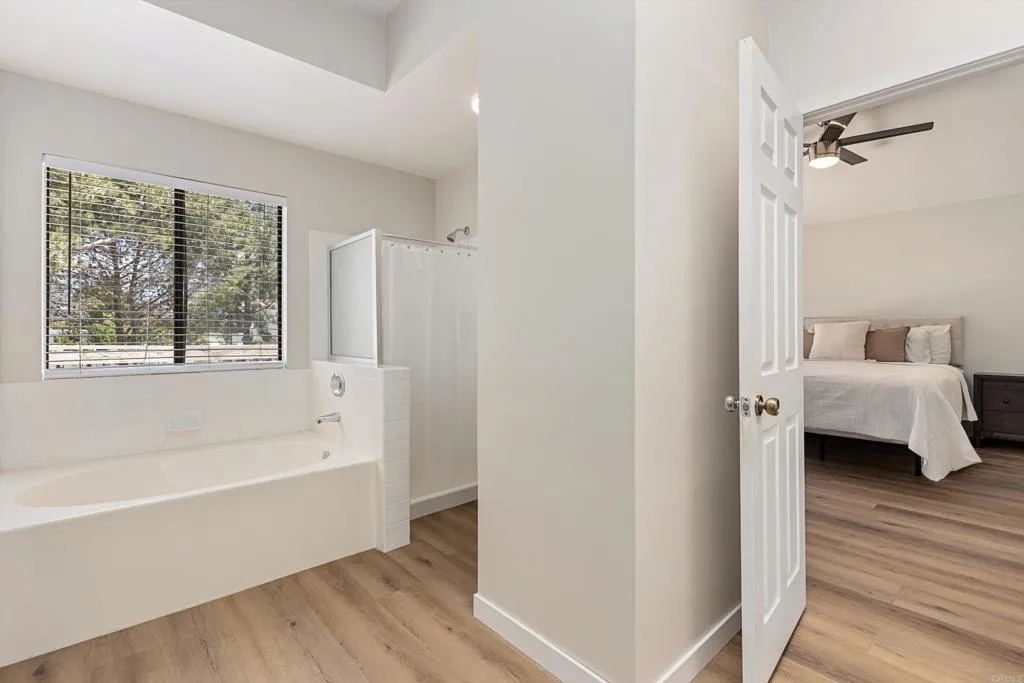 https://cdn.realtyfeed.com/cdn/127/306745501/80a01078b70bf25da3ce7b3a1537d89a.webp