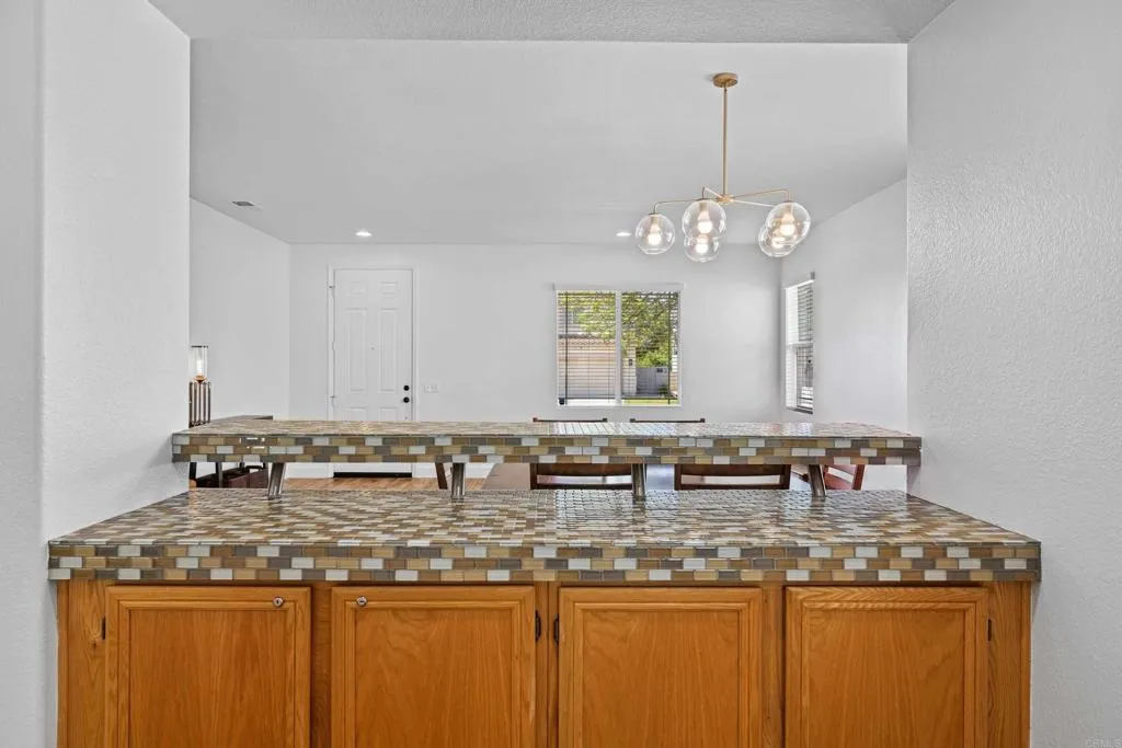 https://cdn.realtyfeed.com/cdn/127/306745522/01cc9f2e92e514a03a91910a00f901bf.webp