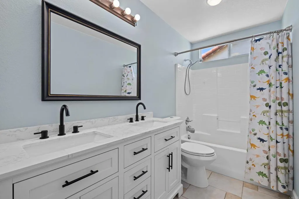https://cdn.realtyfeed.com/cdn/127/306745522/3e61821c99cc4acf65eb99ce9b8722ef.webp
