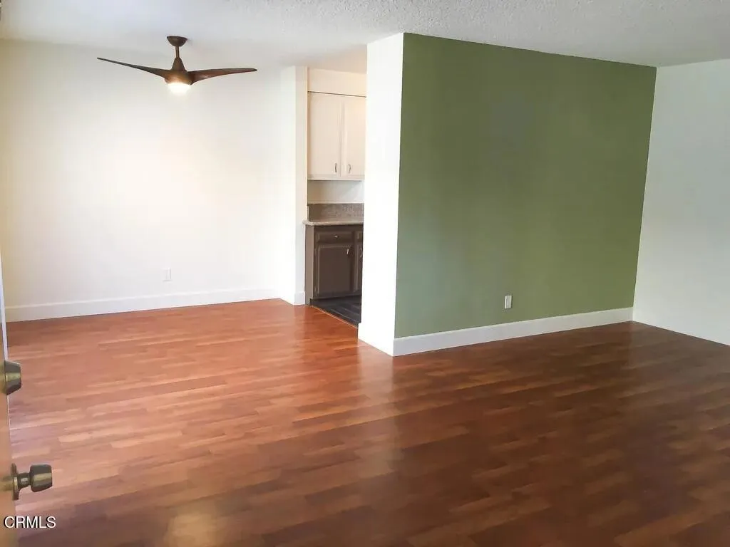 Los Angeles, CA 90027