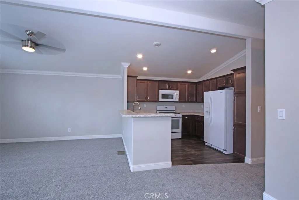 https://cdn.realtyfeed.com/cdn/127/306745609/1093e535fc0dd05ca6828fe2e77fcec4.webp