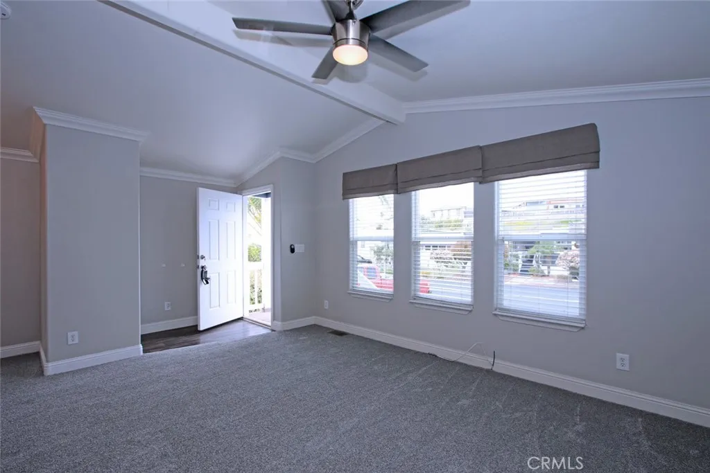 https://cdn.realtyfeed.com/cdn/127/306745609/c8510e72bbaef2a2b23f4d6710375709.webp