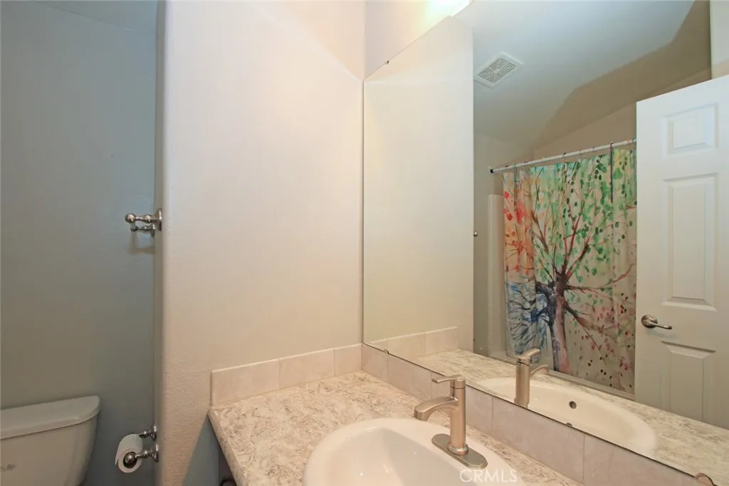 https://cdn.realtyfeed.com/cdn/127/306745609/f56ad6bdcc7efbf6992fb9a7ea762779.webp