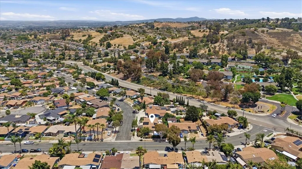 https://cdn.realtyfeed.com/cdn/127/306745614/3a0b5dce922121caa380a4711f2c8f14.webp