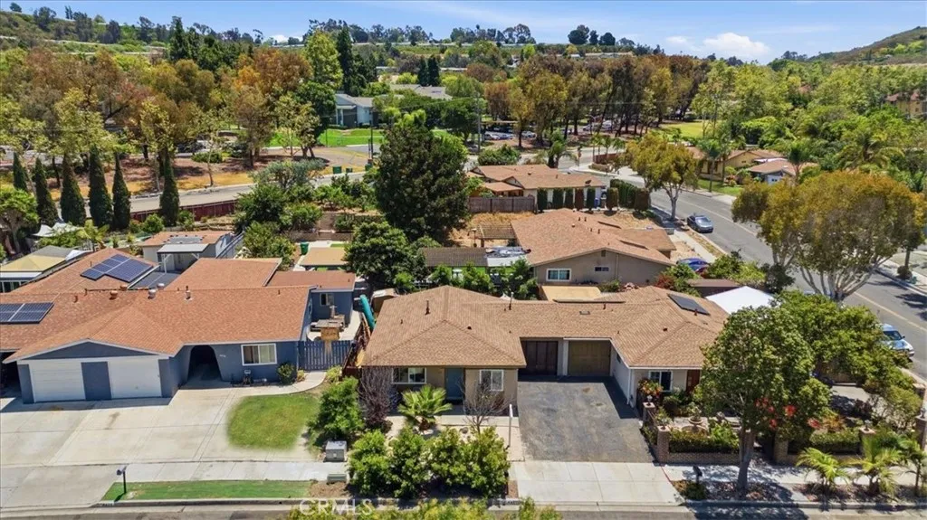 https://cdn.realtyfeed.com/cdn/127/306745614/4353265b0deb4b431edd4934e623ee30.webp