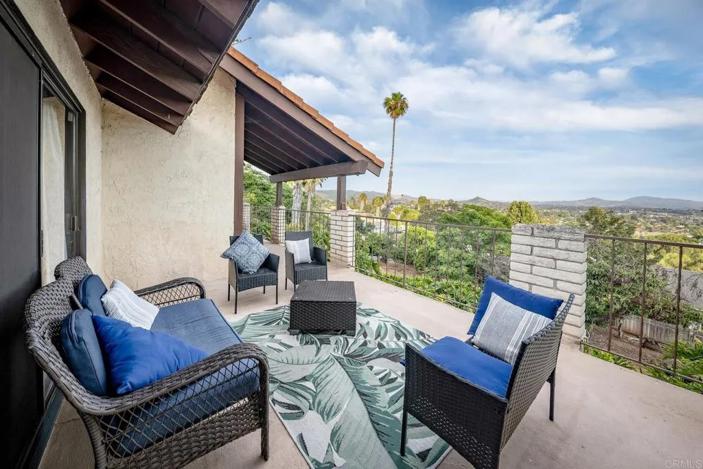 https://cdn.realtyfeed.com/cdn/127/306745669/8d824348a00cbbff0f1ae5a4236716fc.webp