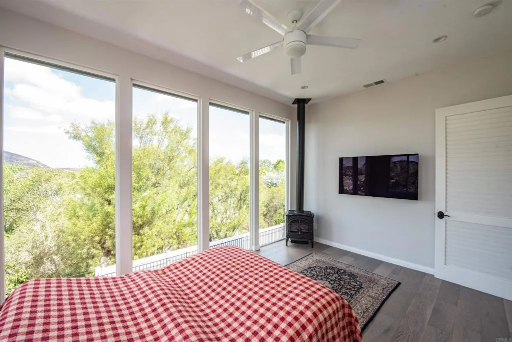https://cdn.realtyfeed.com/cdn/127/306745695/14e3b1f036ddc2157e97229046b16bc9.webp