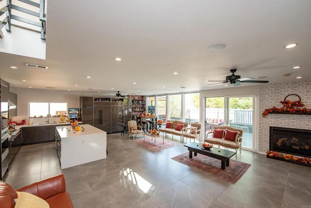 https://cdn.realtyfeed.com/cdn/127/306745695/b5116f661c351771a507df9dd2267744.webp