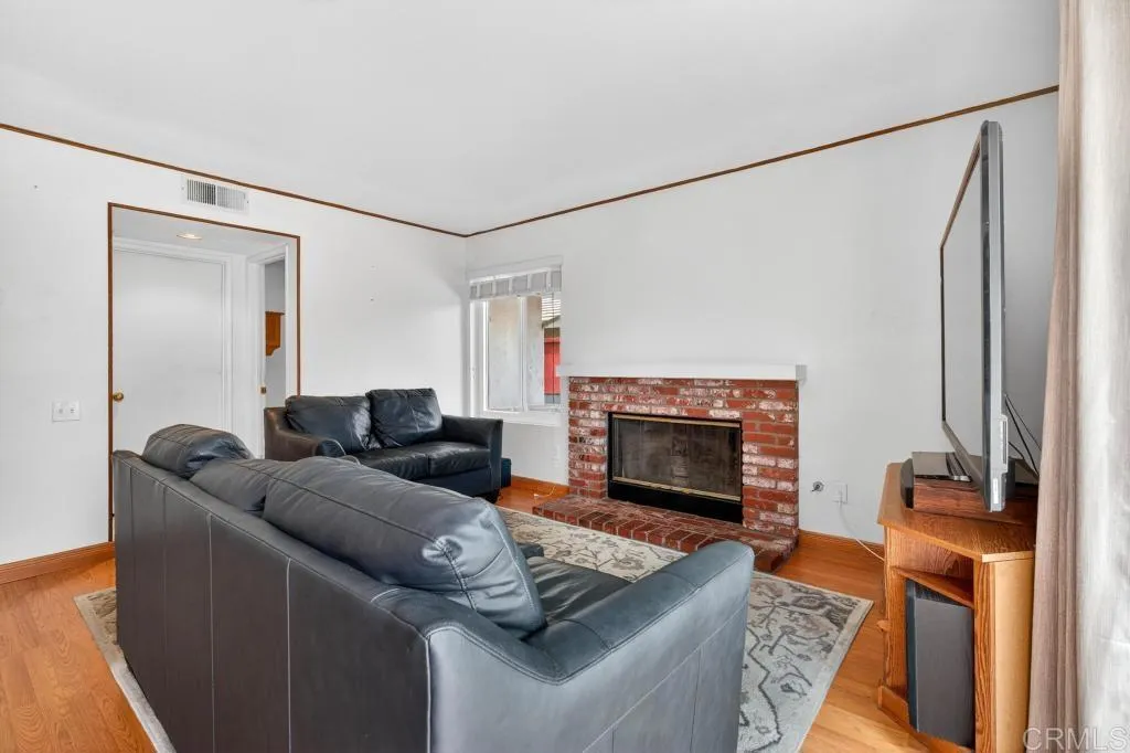 https://cdn.realtyfeed.com/cdn/127/306745698/6bea288839dc043f9901881055a9d27c.webp