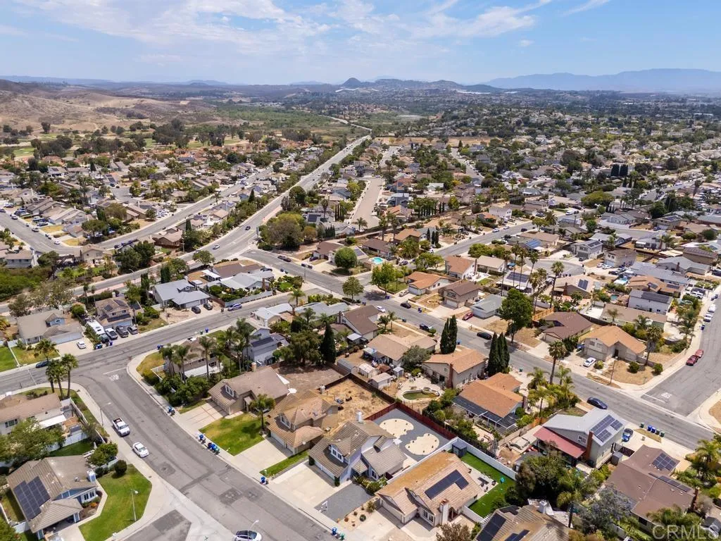 https://cdn.realtyfeed.com/cdn/127/306745698/c126d0d10dc15b95a3fa298eb5242bfd.webp